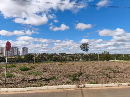 Terreno no Residencial Por do Sol