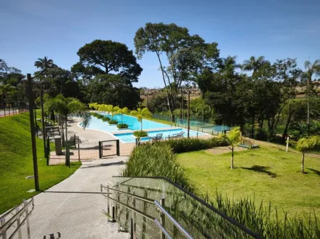 Lote no Jardins Versalhes