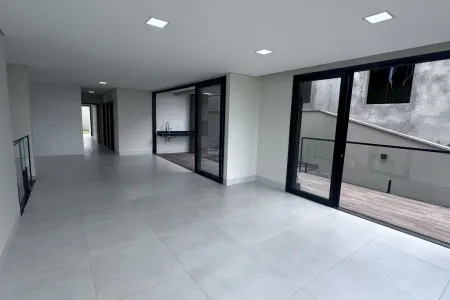 Casa no Jardins Nápoles