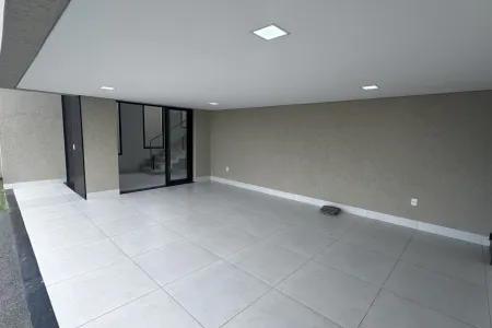 Casa no Jardins Nápoles