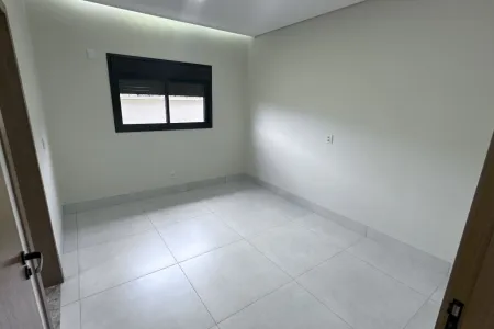 Casa no Jardins Nápoles