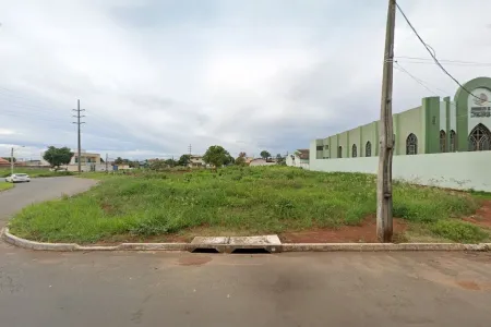 Área no Residencial Canadá