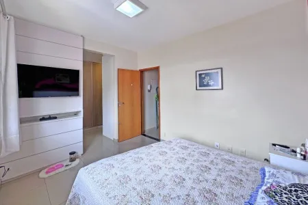 Sobrado no Vila Rosa