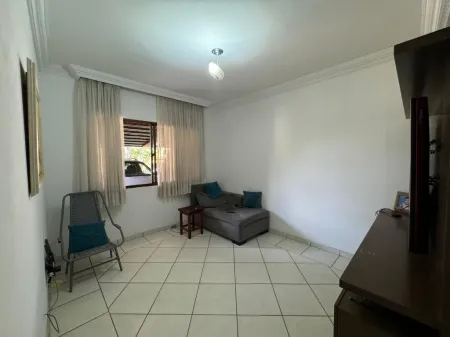 Sobrado no Setor Jardim Vitória