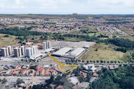 Área no Jardim Presidente