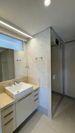 Piazza 25