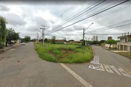 Lote no Setor Serrinha