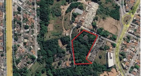 Área no Jardim Novo Mundo