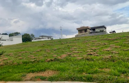 Terreno no Parqville Quaresmeira