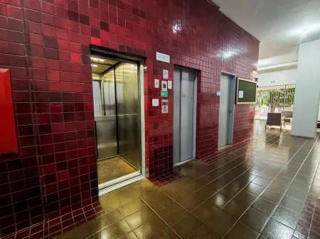 Sala no Edifício Olympus Plaza