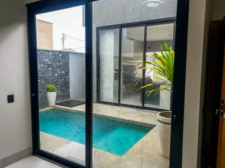 Casa no Parqville Quaresmeira