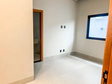 Casa no Parqville Quaresmeira
