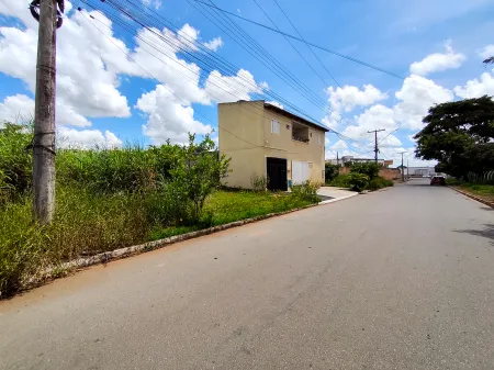 Lote no Setor Vilage Santa Rita