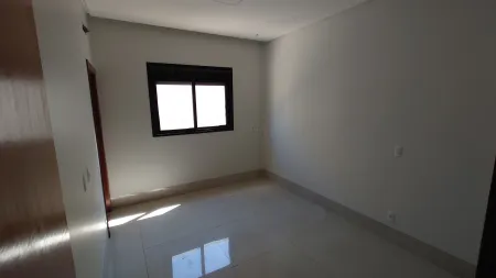 Sobrado no Jardins Valência