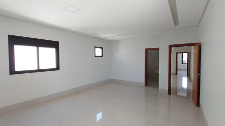 Sobrado no Jardins Valência