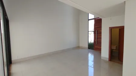 Sobrado no Jardins Valência