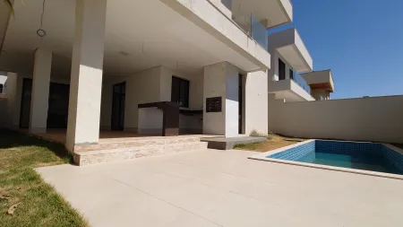 Sobrado no Jardins Valência