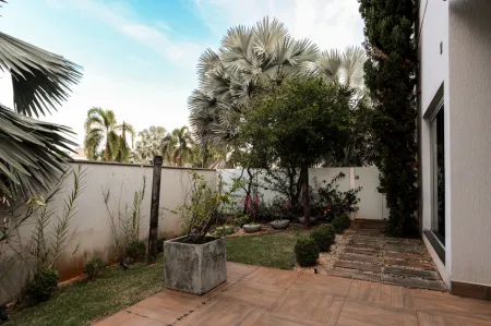 Sobrado no Jardins Valência
