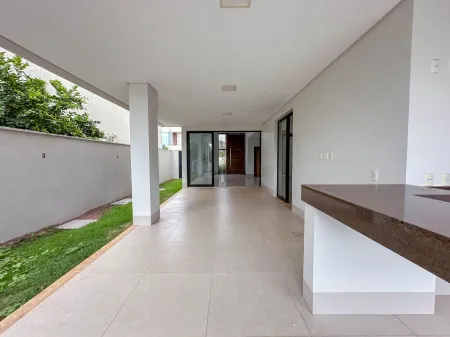 Sobrado no Jardins Valência