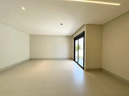 Sobrado no Jardins Valência