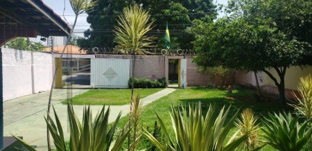 Casa Comercial no Nova Suiça