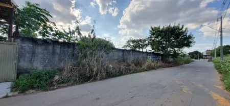 Terreno no Solar Bougainville