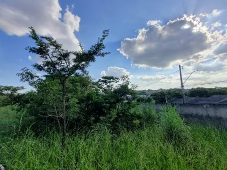 Terreno no Solar Bougainville