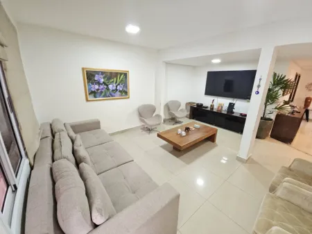 Sobrado no Residencial Goiânia Golfe Clube