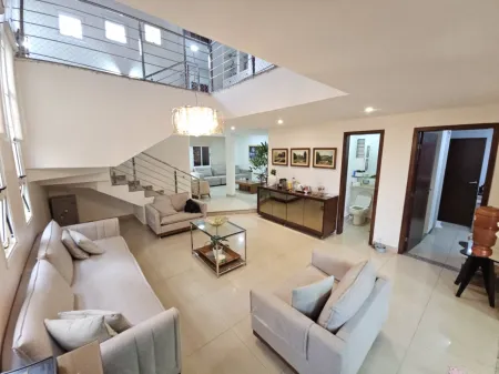 Sobrado no Residencial Goiânia Golfe Clube