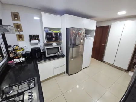 Sobrado no Residencial Goiânia Golfe Clube