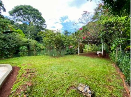 Fazenda em Goianápolis
