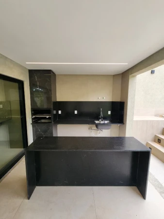 Sobrado Jardins Capri