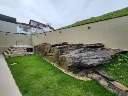 Sobrado Jardins Capri