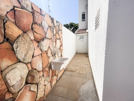 Sobrado Comercial Setor Marista