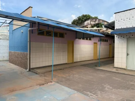 Prédio no Jardim Ana Lúcia