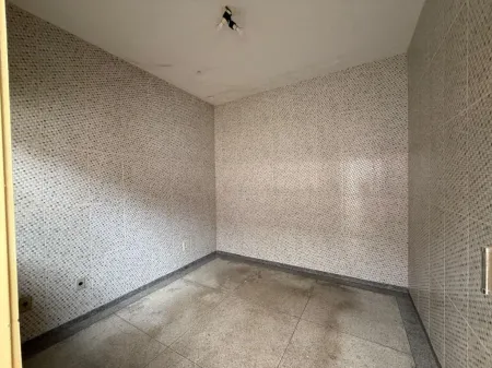 Prédio no Jardim Ana Lúcia
