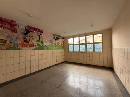 Prédio no Jardim Ana Lúcia