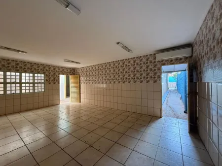 Prédio no Jardim Ana Lúcia