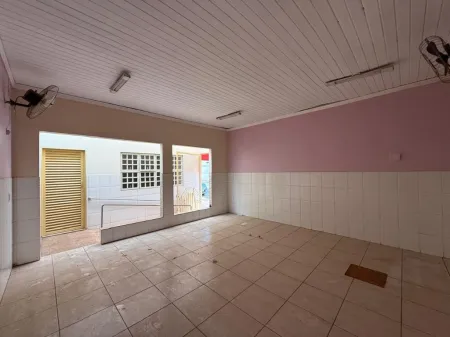 Prédio no Jardim Ana Lúcia