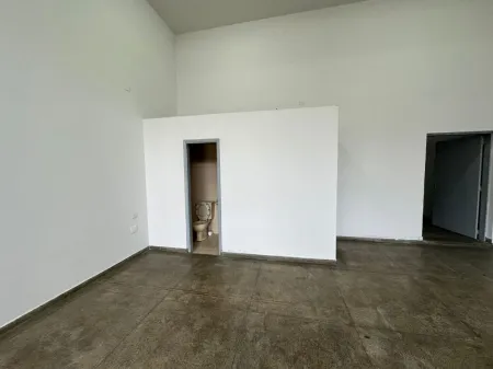 Prédio Comercial no Setor dos Funcionários