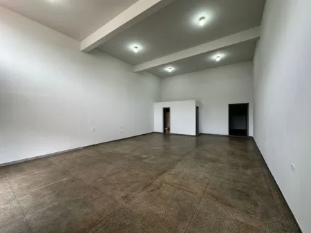 Prédio Comercial no Setor dos Funcionários