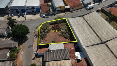 Terreno no Jardim Santo Antônio