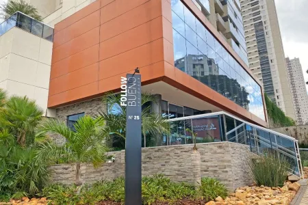 Follow Bueno Residence