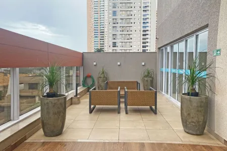 Follow Bueno Residence