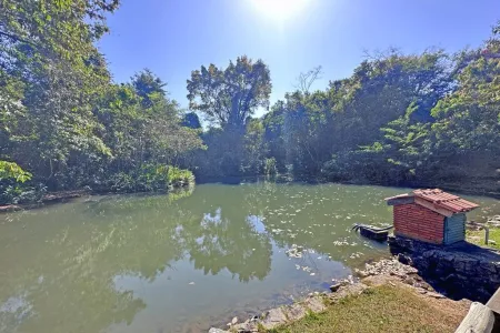 Sobrado no Condomínio do Lago