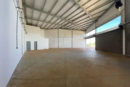 Loja no Residencial Kátia