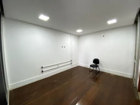 Prédio Comercial no Setor Oeste