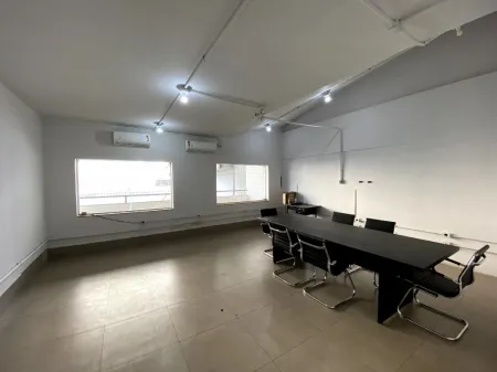Prédio Comercial no Setor Oeste