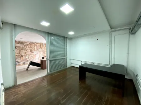 Prédio Comercial no Setor Oeste