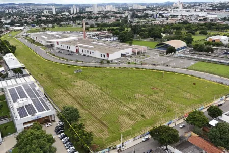 Área Comercial no Setor Centro Oeste